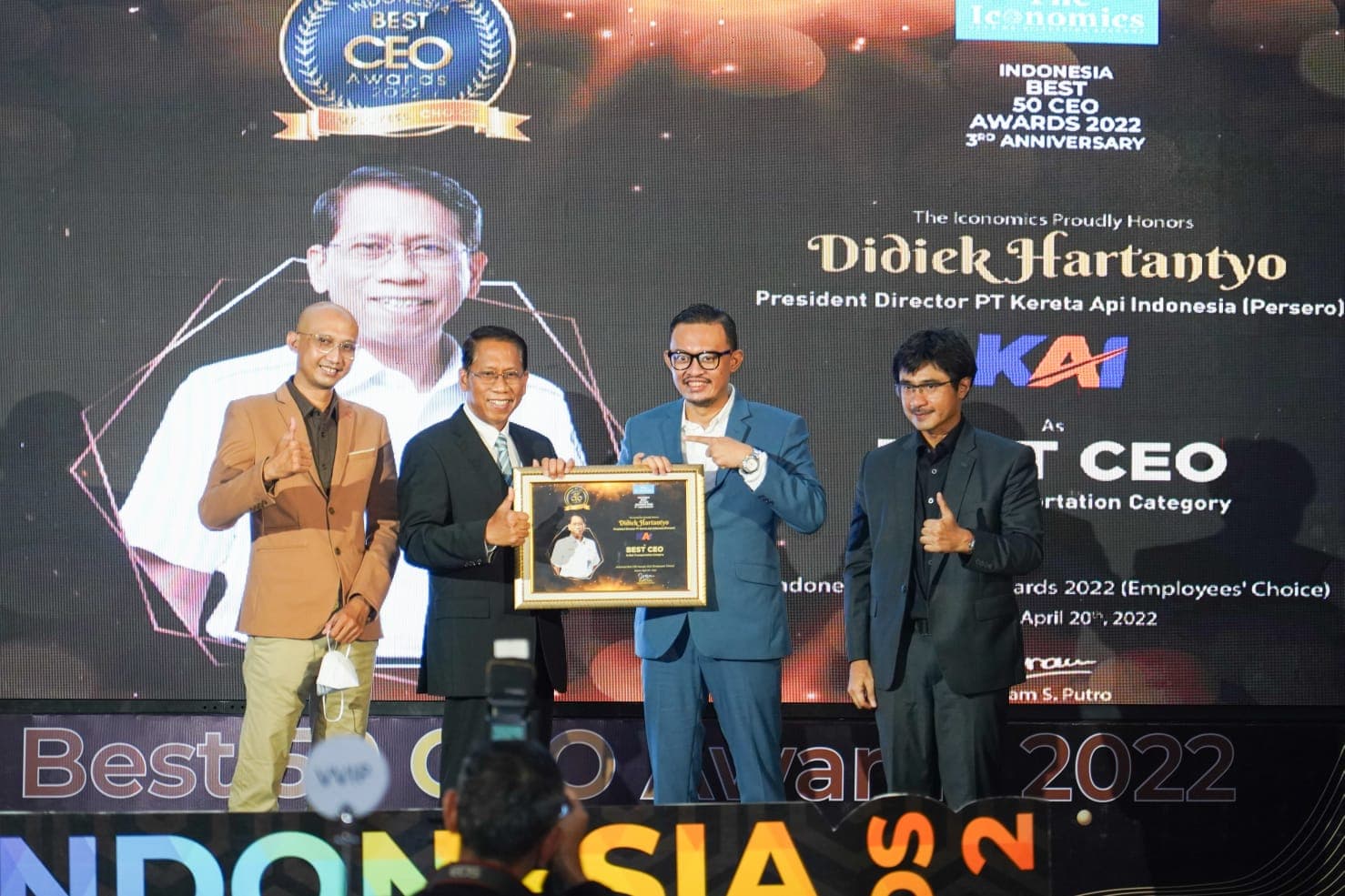 Dirut KAI Raih Penghargaan Indonesia Best CEO in Rail Transportation