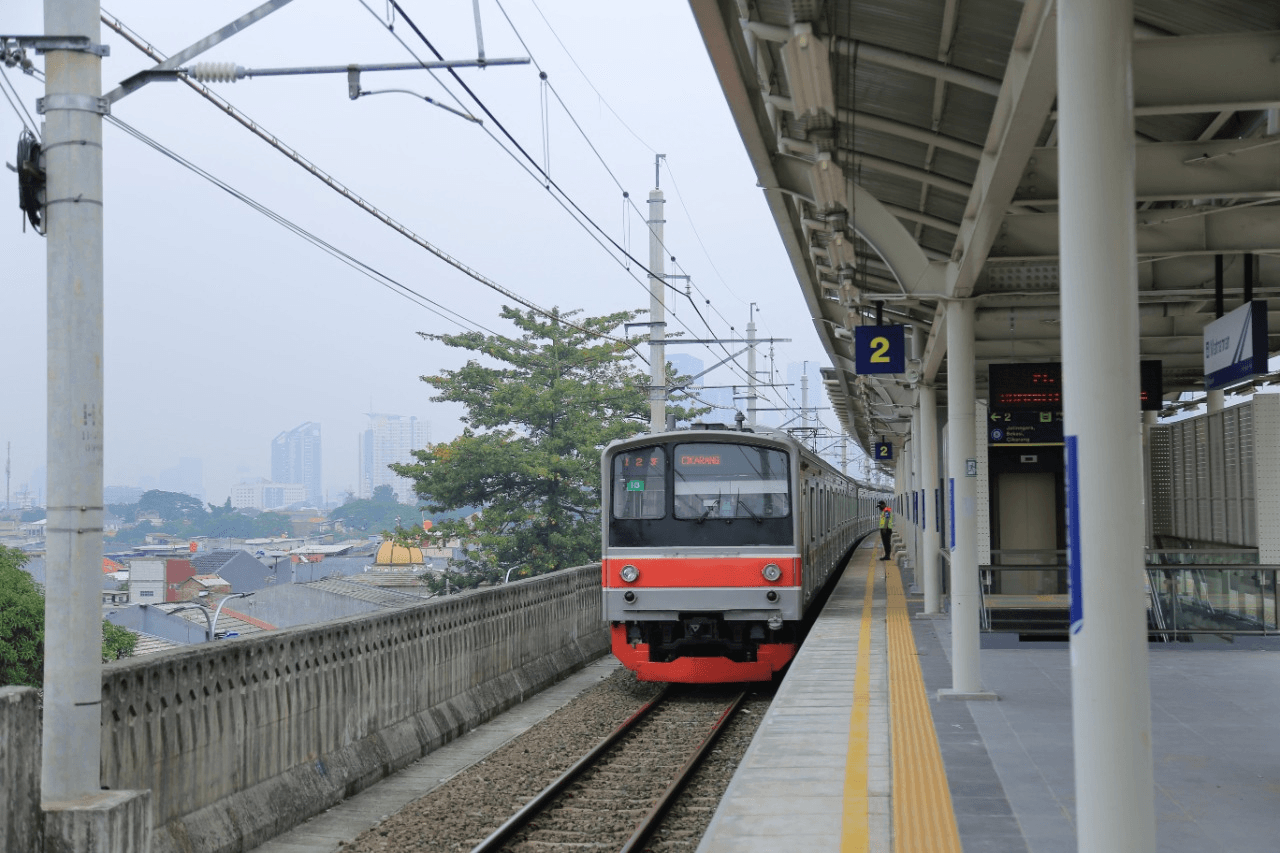 Stasiun Matraman Beroperasi, KAI Komitmen Layani Masyarakat secara Optimal