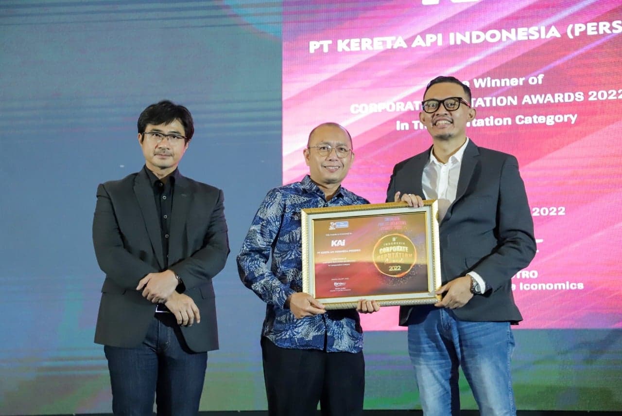 Bangun Reputasi dengan Baik, KAI Raih 2 Penghargaan Bergengsi