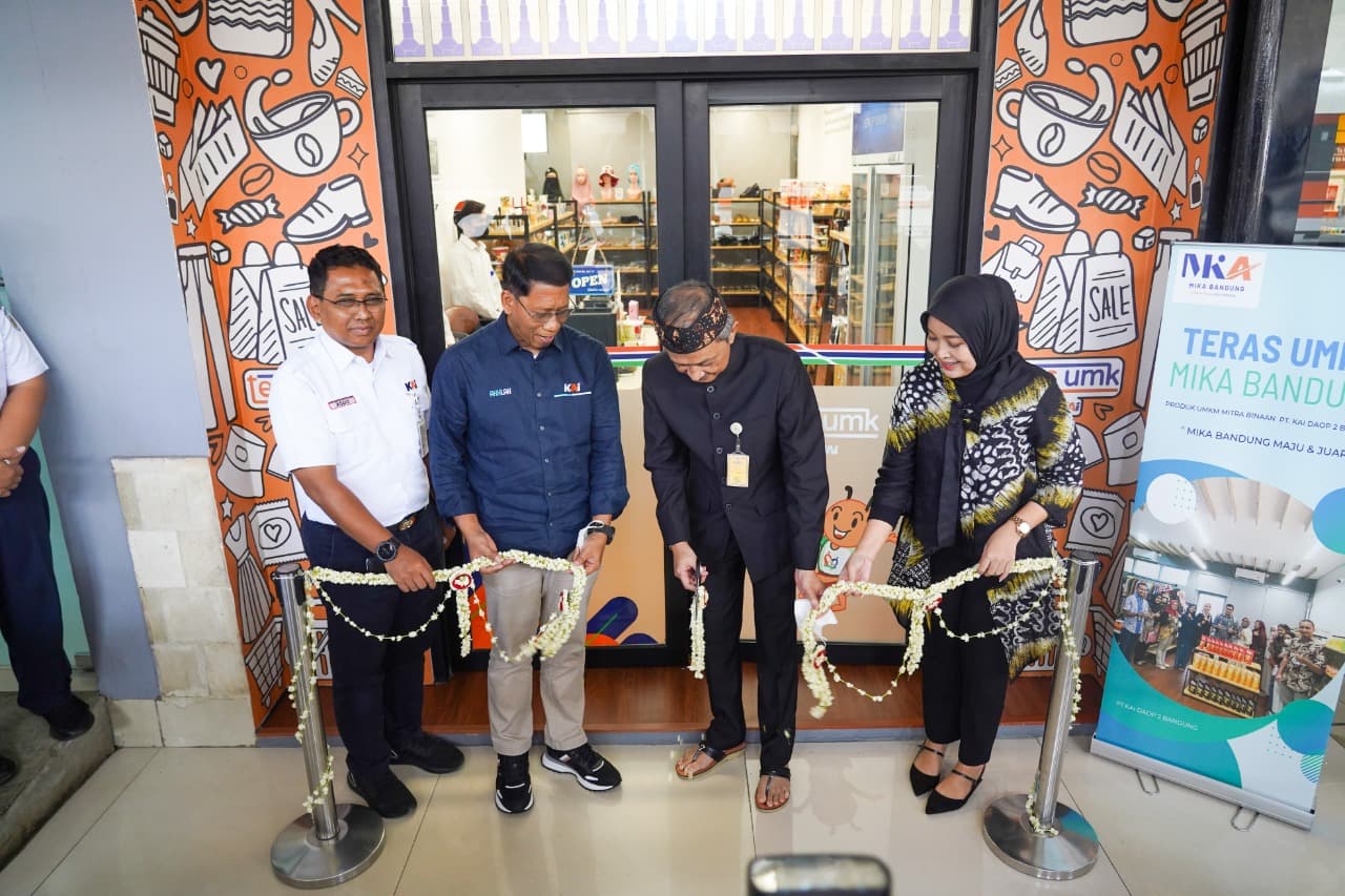 KAI Resmikan Teras UMK di Stasiun Bandung Untuk Dukung Penuh Kemajuan UMK