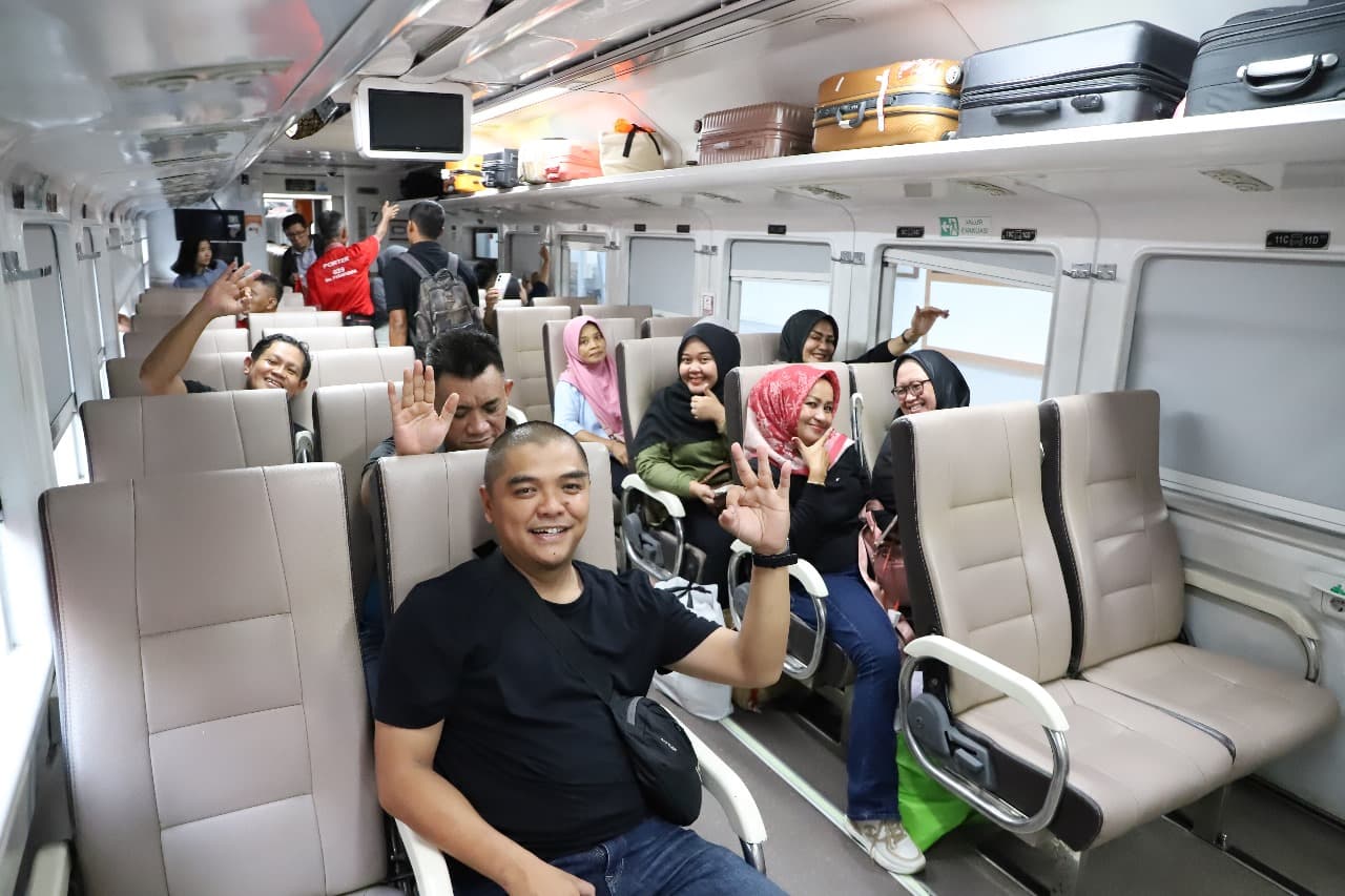 Holiday Vibes Maksimal Bareng KAI di Liburan Nataru 2024