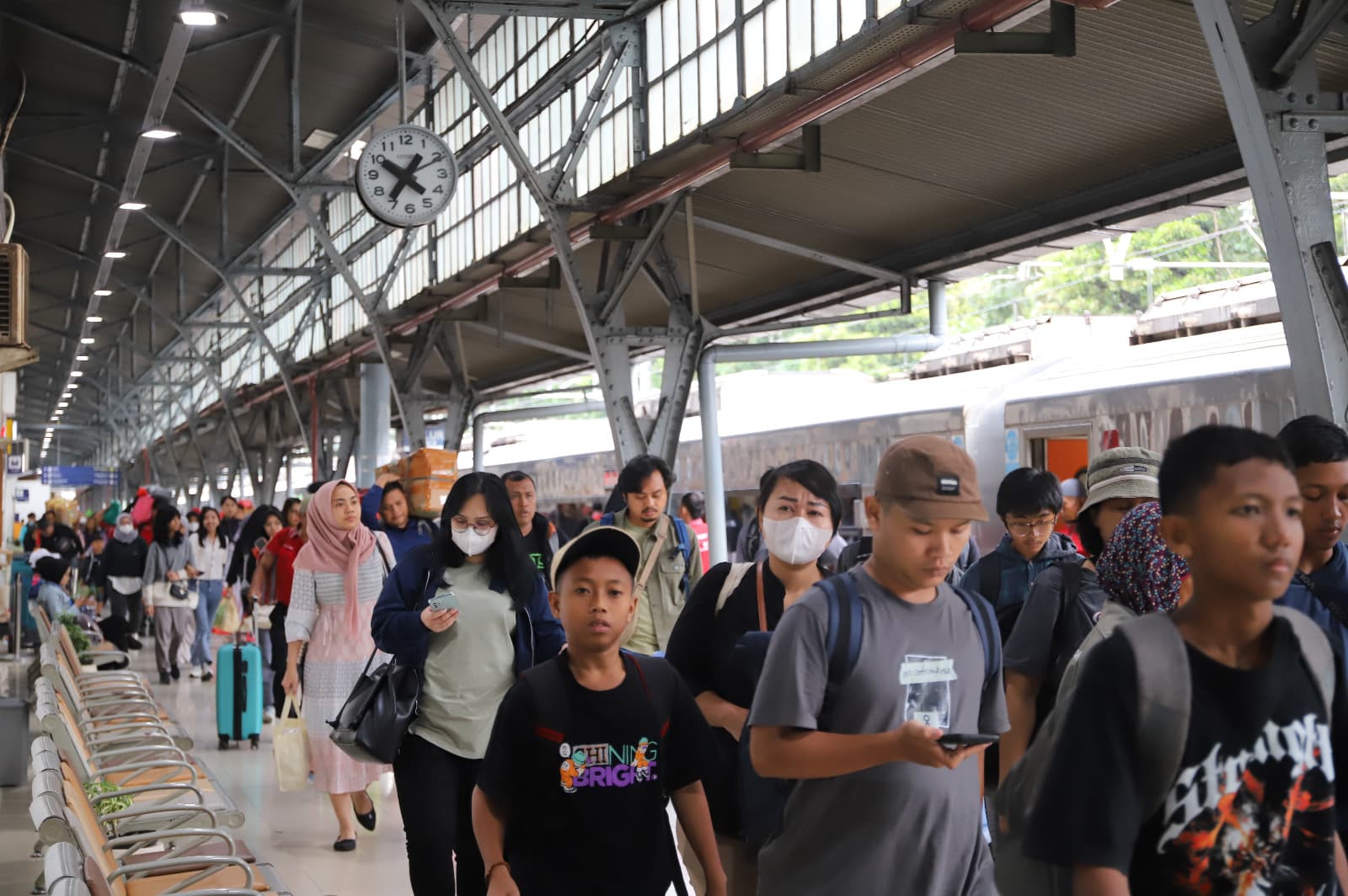 Layanan Kereta Api PSO Layani 1,1 Juta Pelanggan Selama Nataru 2025/2026