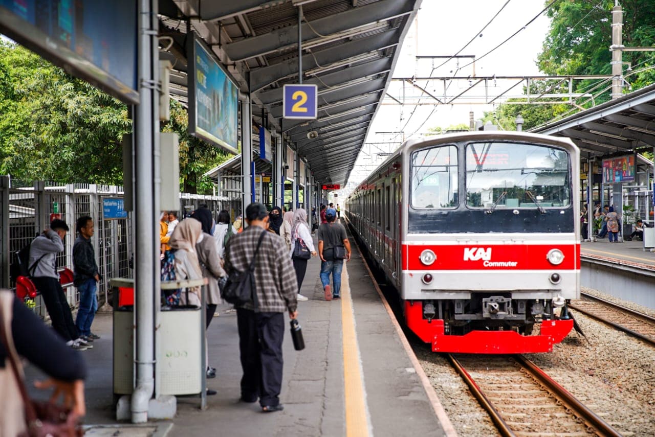 Layanan Urban Jabodetabek Terus Tumbuh, Penguatan Sarana KRL Menjadi Fondasi Keandalan Transportasi Massal