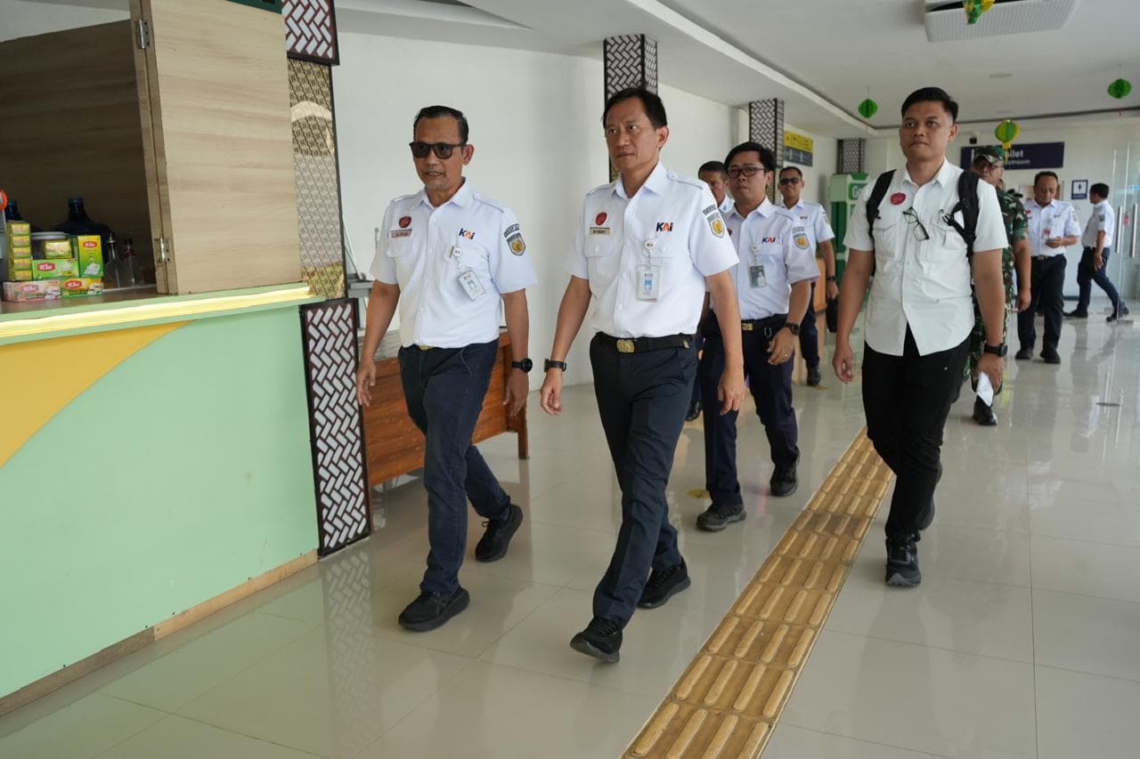 Penjualan Tiket Angkutan Lebaran KAI Capai 3,12 Juta, Masih Ada Tempat Duduk yang Tersedia