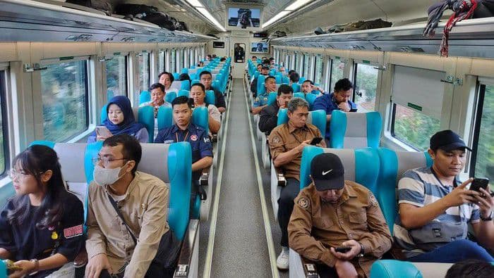 Layani 97.306 Pelanggan pada Triwulan I 2026, KA Pangandaran Bisa Jadi Pilihan Menuju Liburan Seru ke Pantai-Pantai Indah