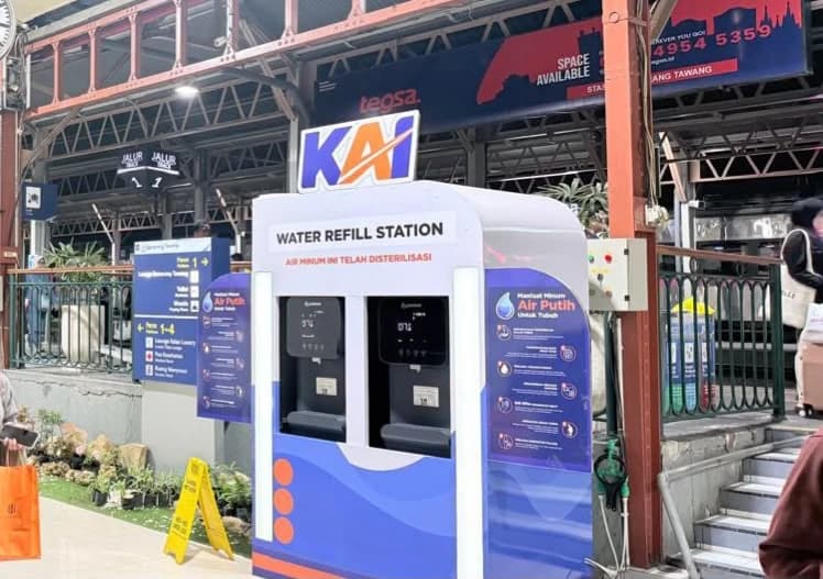 Perjalanan Makin Nyaman, Bumi Makin Aman! KAI Hadirkan 124 Water Station di 58 Stasiun