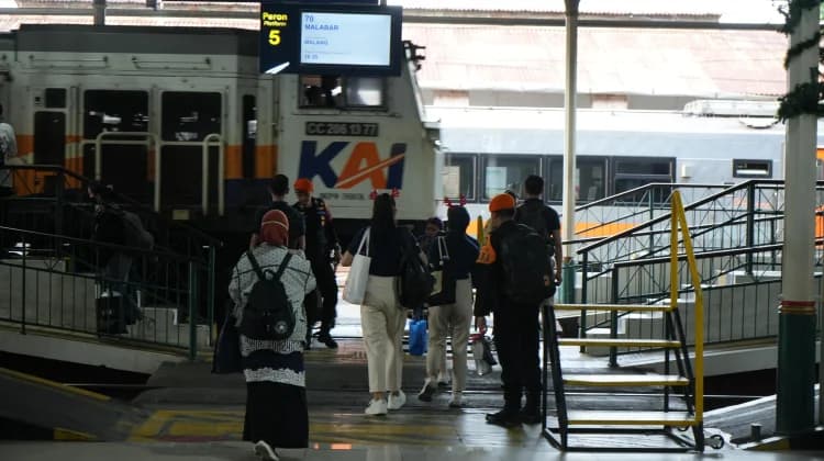 KAI Eid Train Tickets 55.2% Sold, 2 Million Seats Still Available