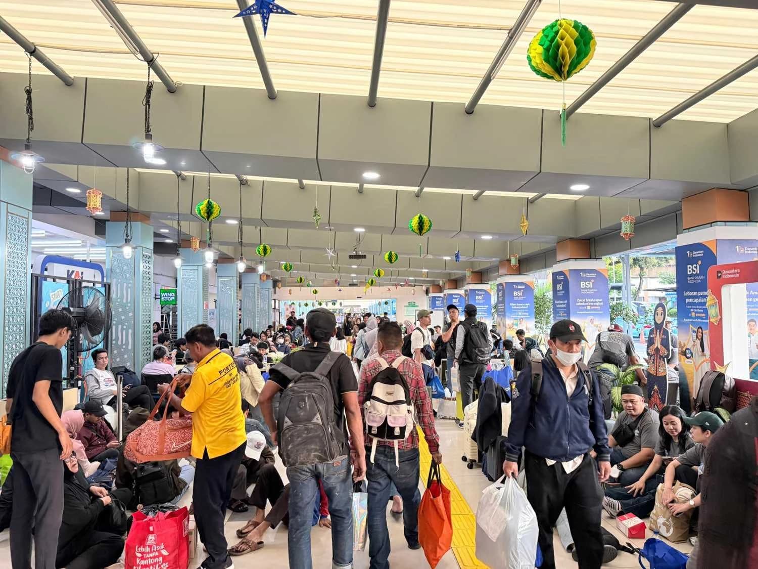 Penjualan Tiket Lebaran KAI Capai 3,48 Juta, Tren Mudik dengan Kereta Api Terus Meningkat