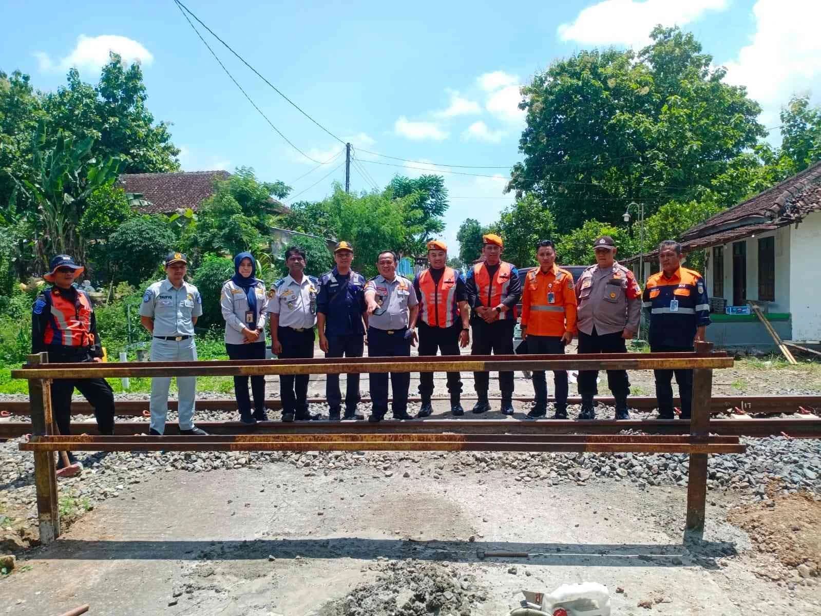 KAI Percepat Penutupan dan Penyempitan Perlintasan Liar Demi Keselamatan Bersama