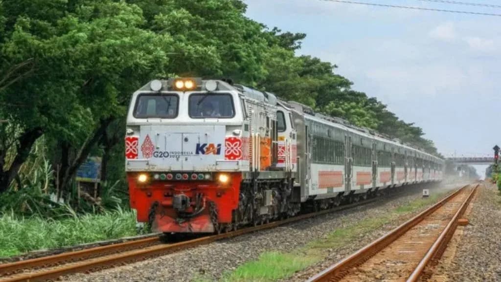 Pengembangan Jalur Kereta Api di Luar Jawa Dinilai Penting untuk Memperkuat Logistik Nasional
