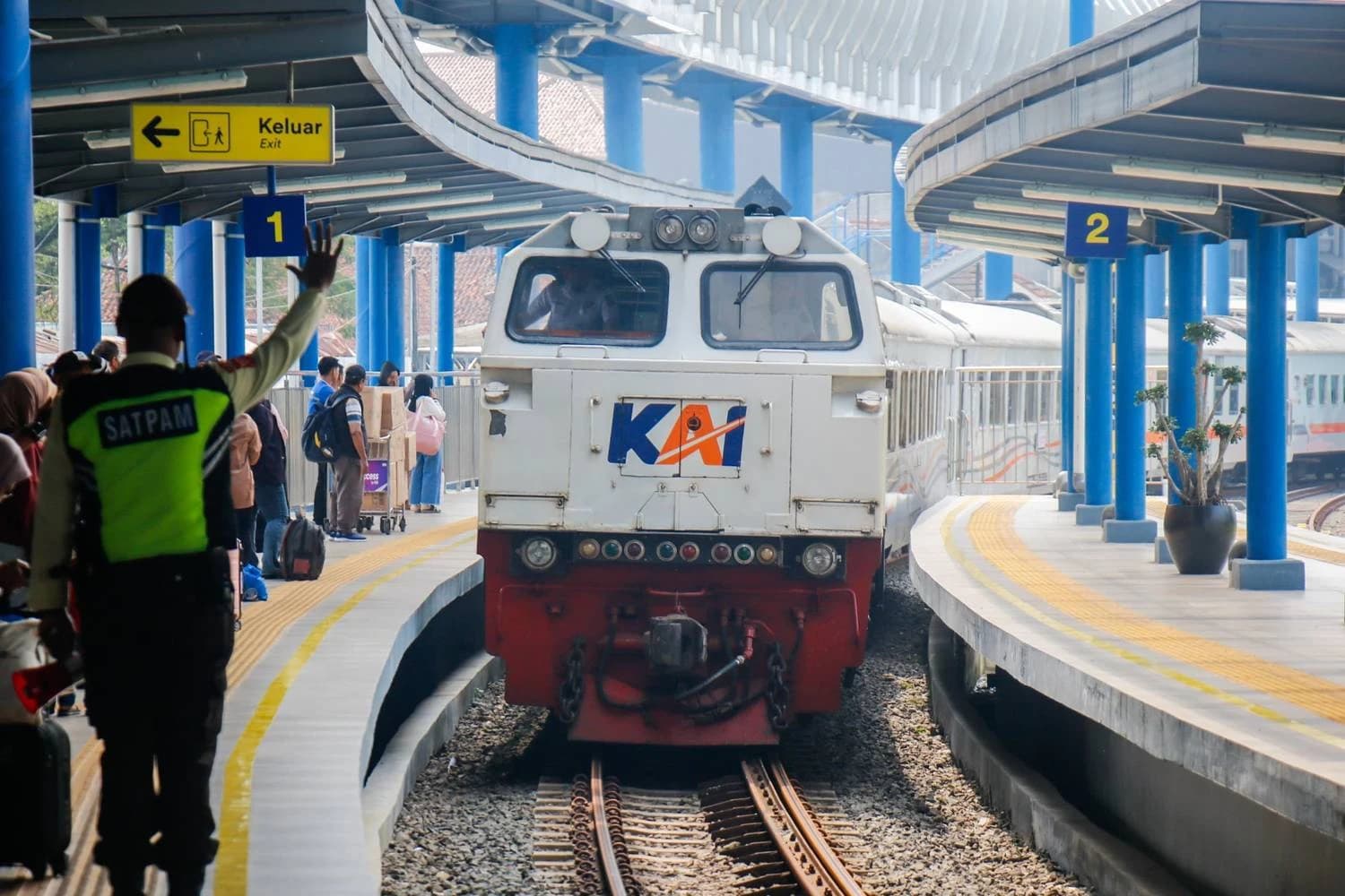 17.689 Pelanggan Sudah Pilih KA Pangrango Untuk Long Weekend