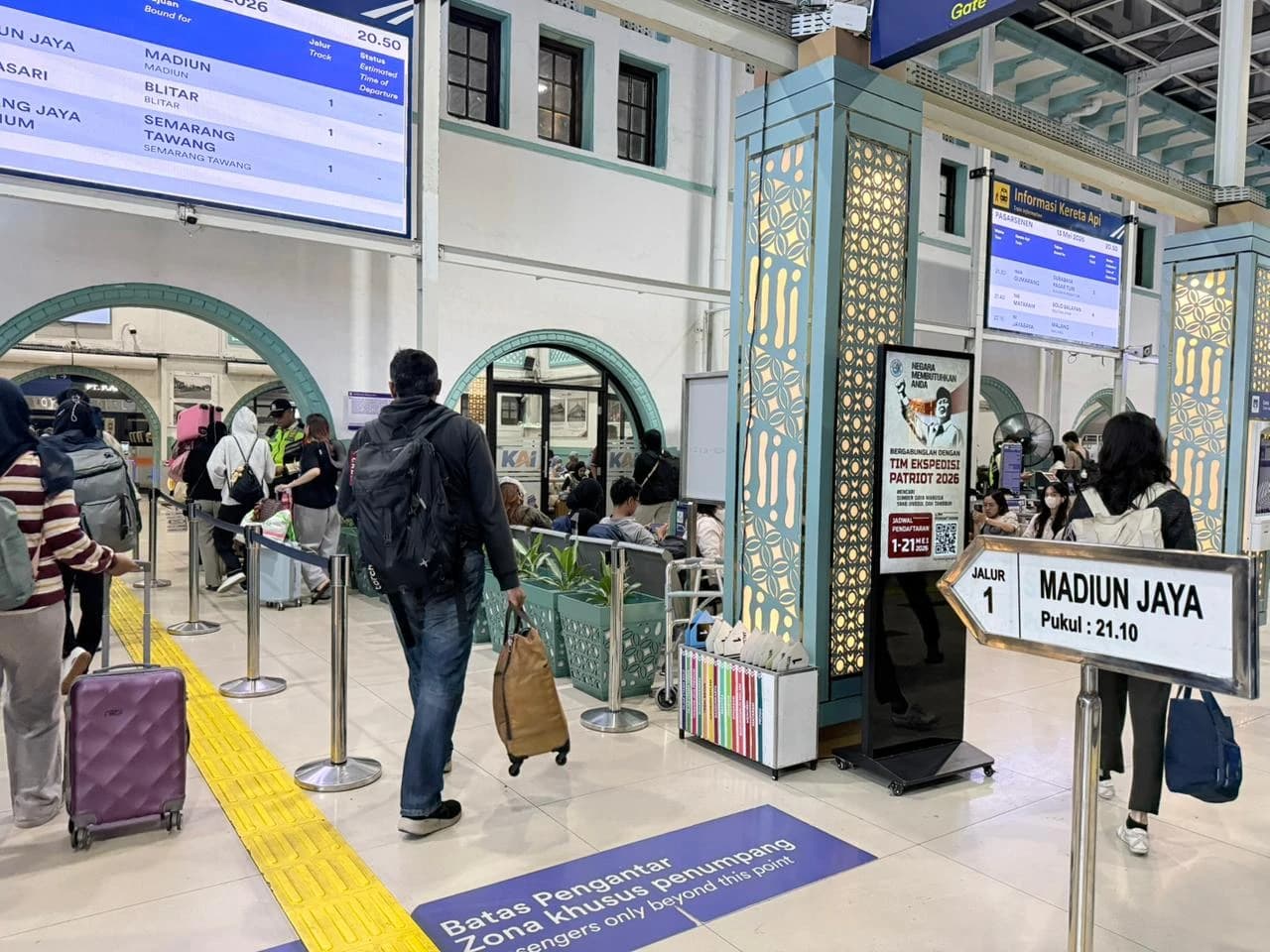 Selama Tiga Hari Long Weekend, KAI Berhasil Layani 554.407 Pelanggan