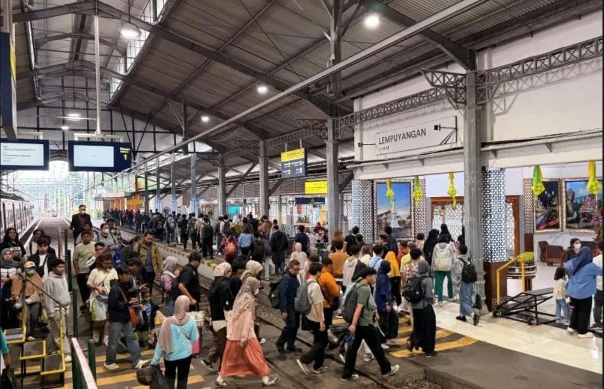 Hari Ini Diperkirakan Menjadi Puncak Arus Balik Long Weekend, 202.691 Pelanggan Lebih Pulang dengan Kereta Api