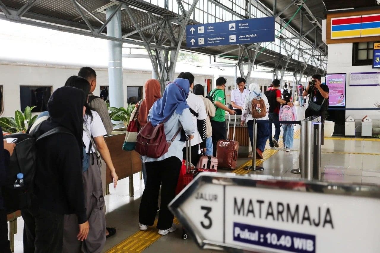 Sambut Mudik Lebaran 2026, Tiket Kereta Api Reguler Terjual 382.047 Tiket