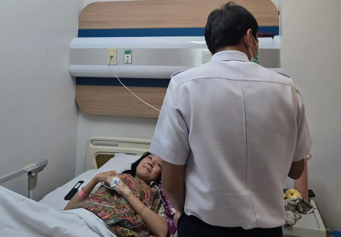 Dirut KAI Cek Operasional KRL dan KA Jarak Jauh serta Pastikan Penanganan Pelanggan di Rumah Sakit Terlayani dengan Baik