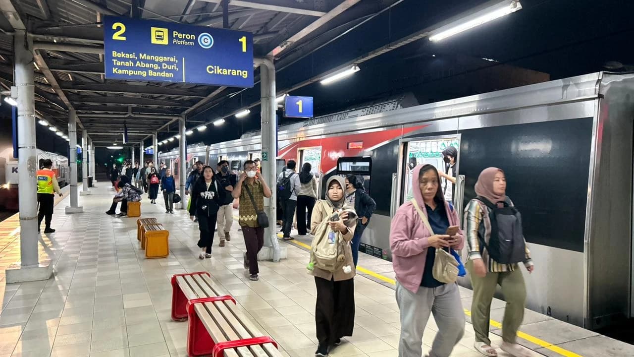 210,47 Juta Pelanggan Commuter Line Jabodetabek Perkuat Produktivitas dan Mobilitas Rendah Karbon