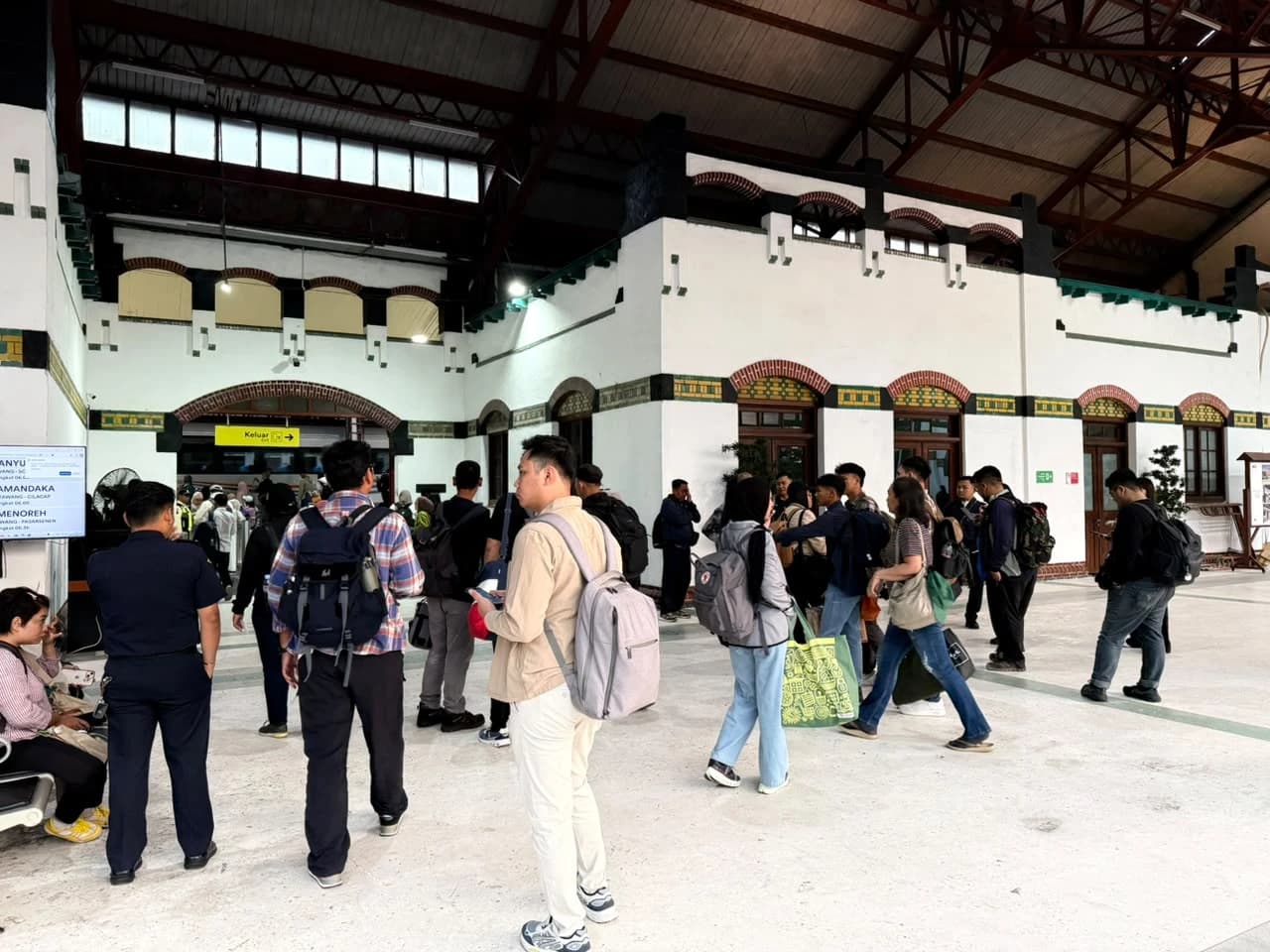 Mau ke Jakarta atau Balik Lagi ke Kota Favorit? 9 KA Tambahan Siap Temani Perjalanan